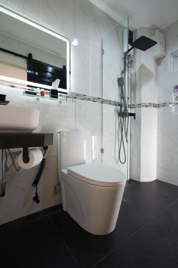Thonglor Suites Hotel بانكوك المظهر الخارجي الصورة
