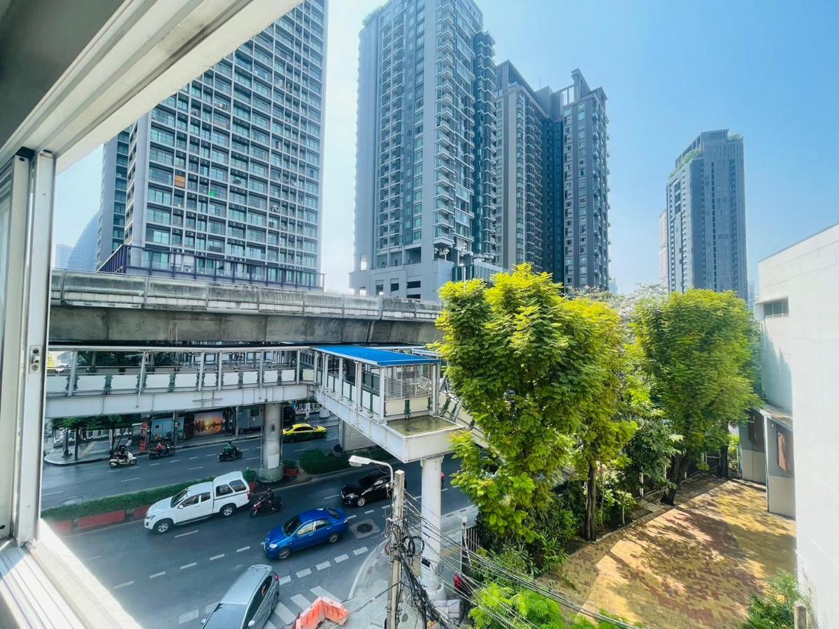 Thonglor Suites Hotel بانكوك المظهر الخارجي الصورة