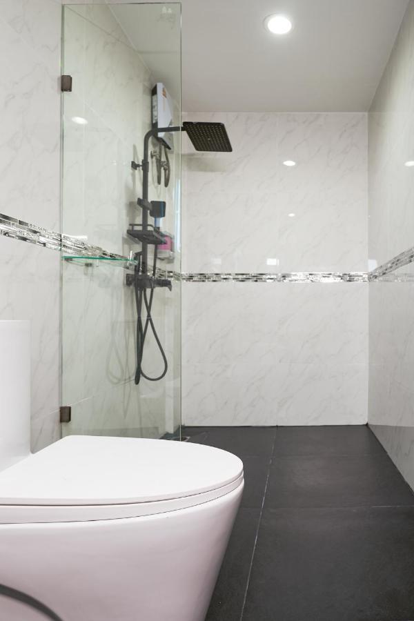 Thonglor Suites Hotel بانكوك المظهر الخارجي الصورة